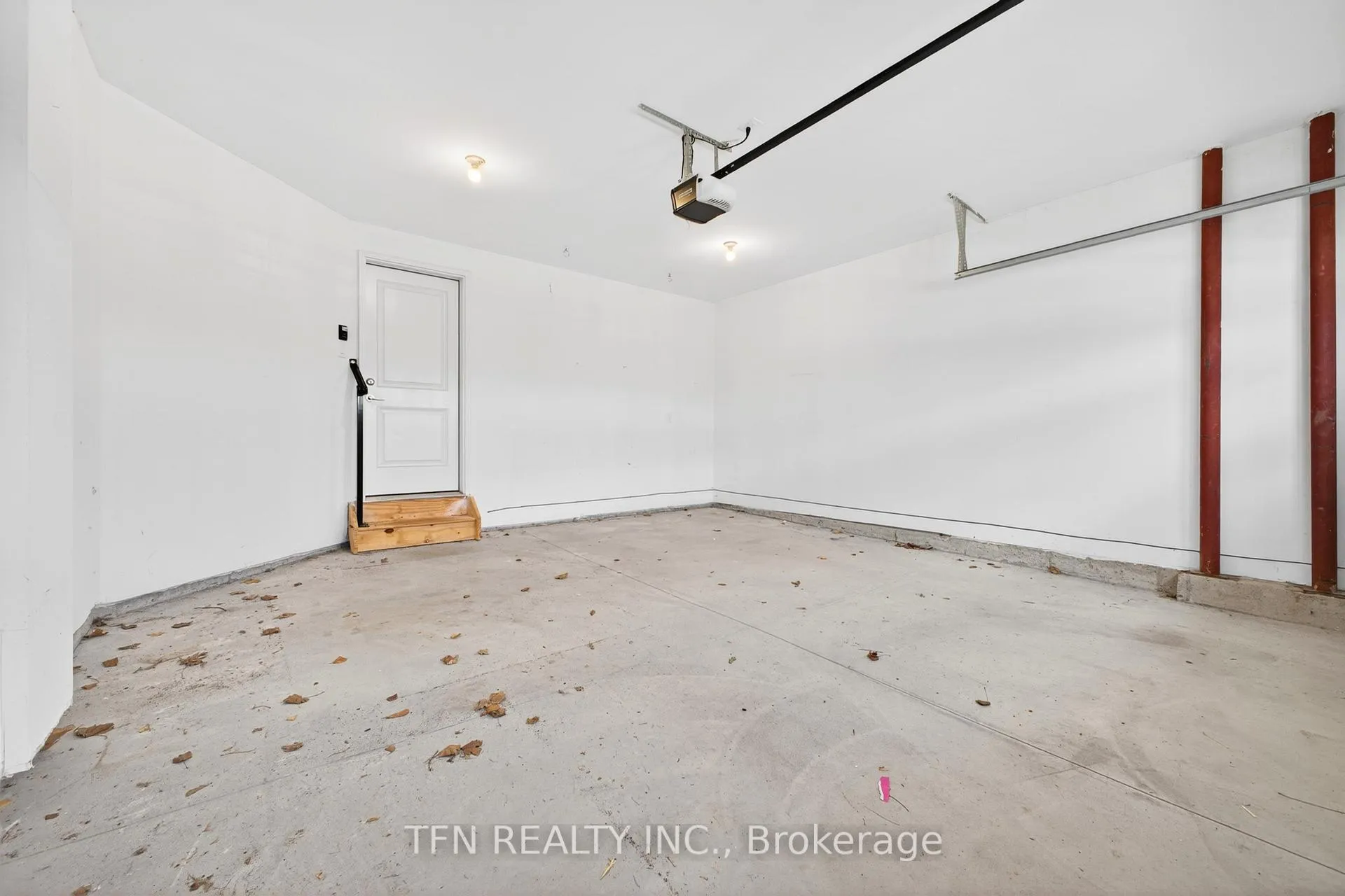 Photo 9 of 245 Bur Oak Drive, Thorold, Confederation Heights — HOMEH