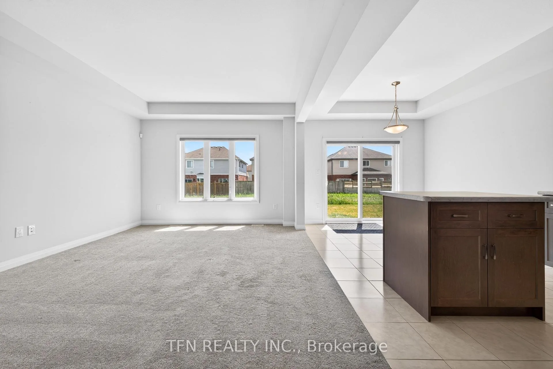 Photo 15 of 245 Bur Oak Drive, Thorold, Confederation Heights — HOMEH