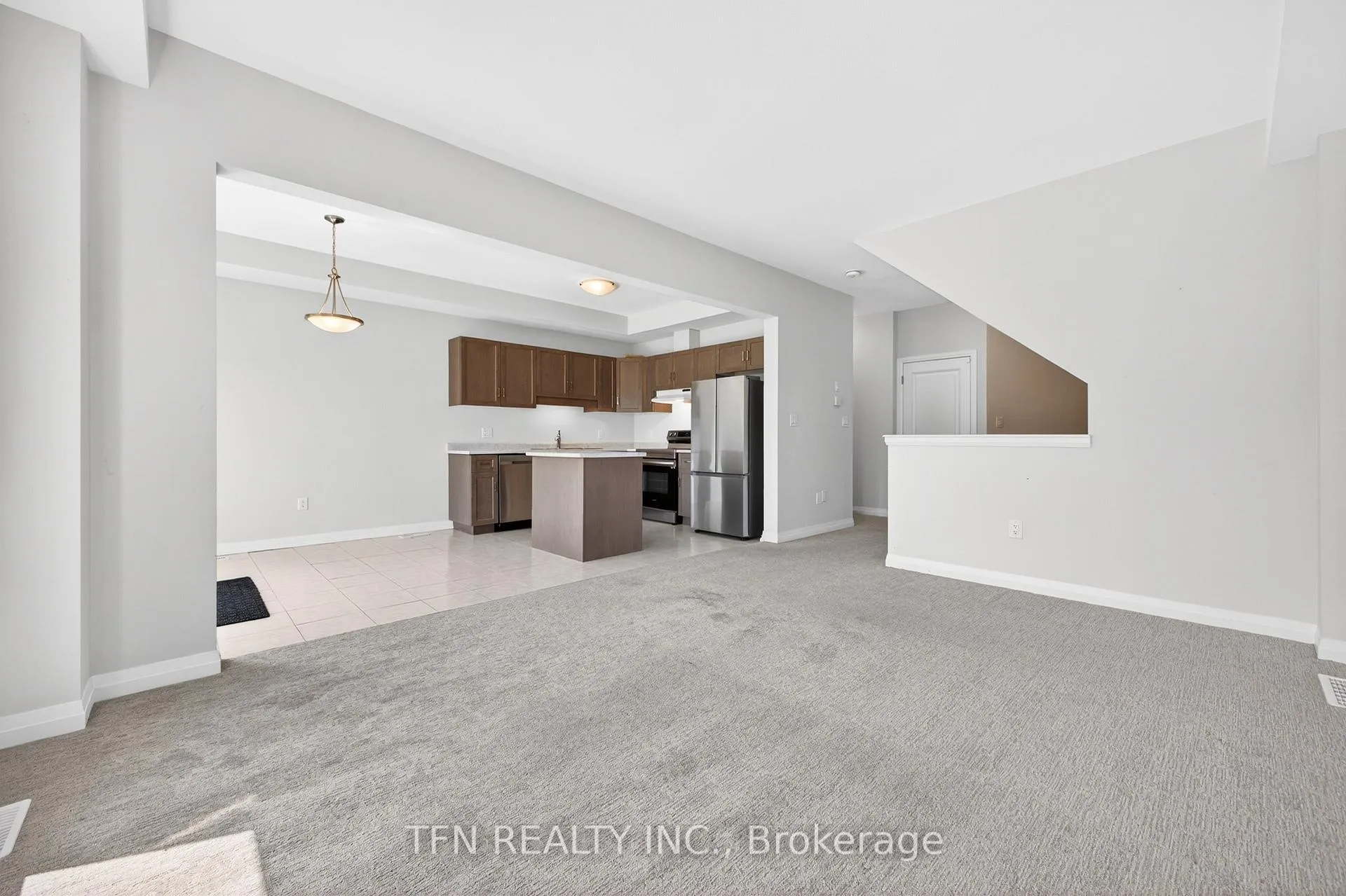 Photo 17 of 245 Bur Oak Drive, Thorold, Confederation Heights — HOMEH