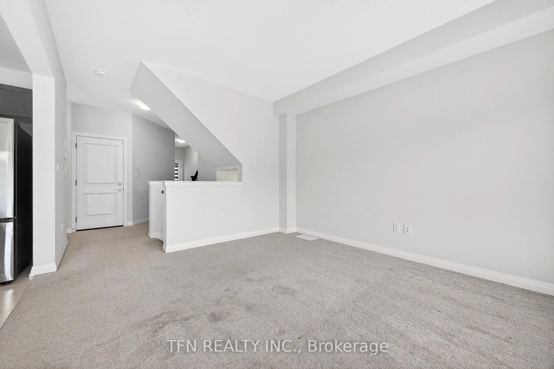 Photo 18 of 245 Bur Oak Drive, Thorold, Confederation Heights — HOMEH