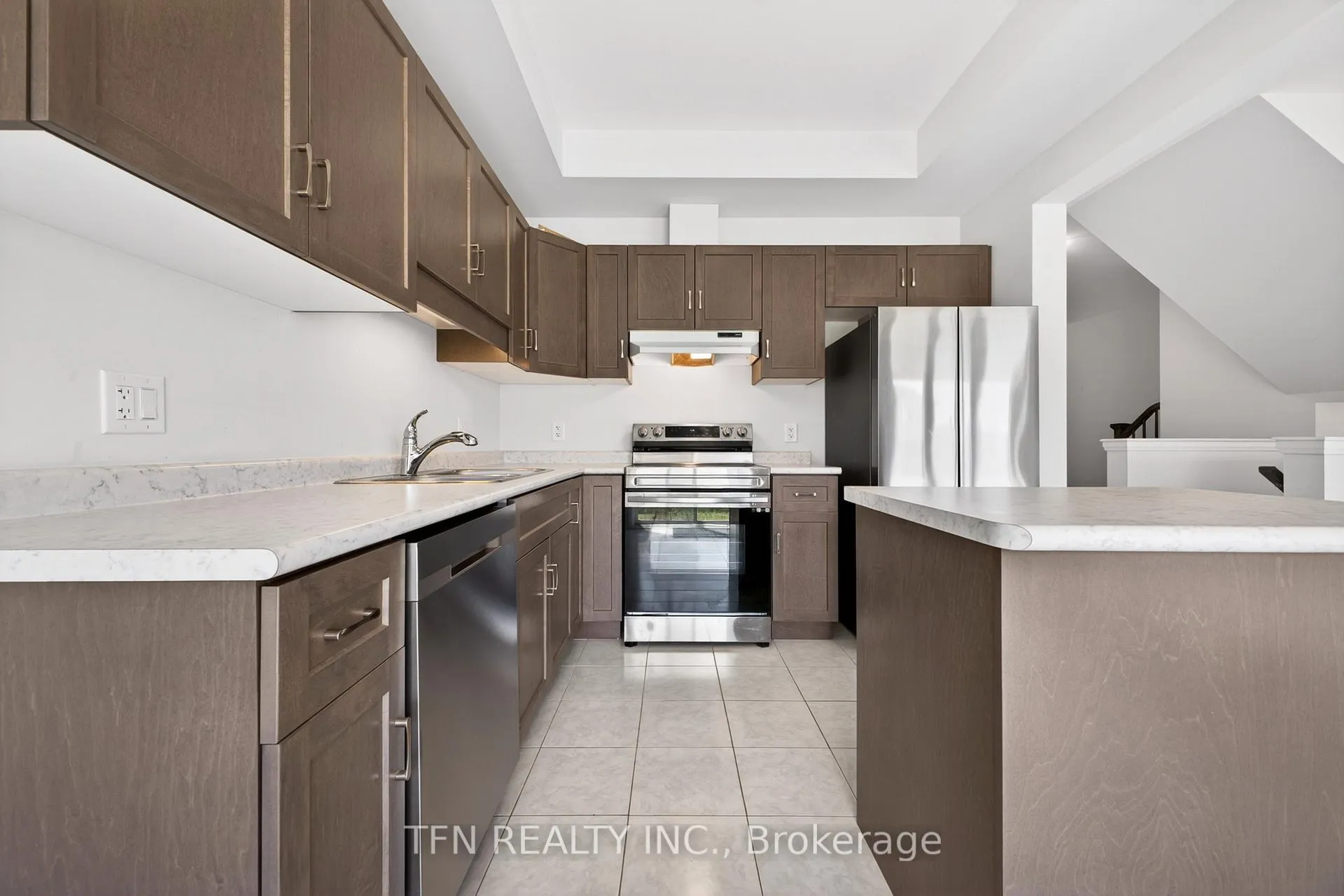 Photo 22 of 245 Bur Oak Drive, Thorold, Confederation Heights — HOMEH