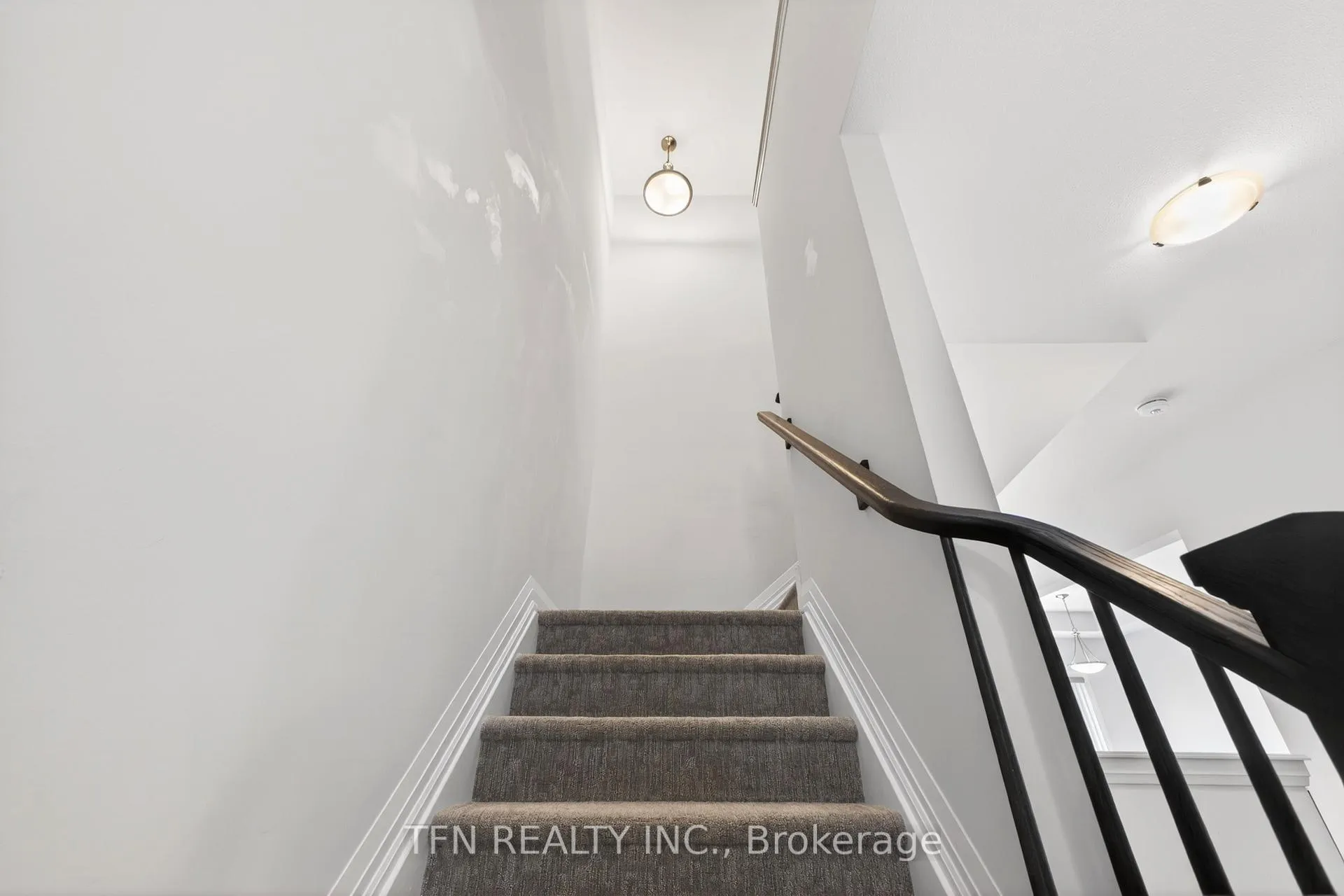 Photo 24 of 245 Bur Oak Drive, Thorold, Confederation Heights — HOMEH