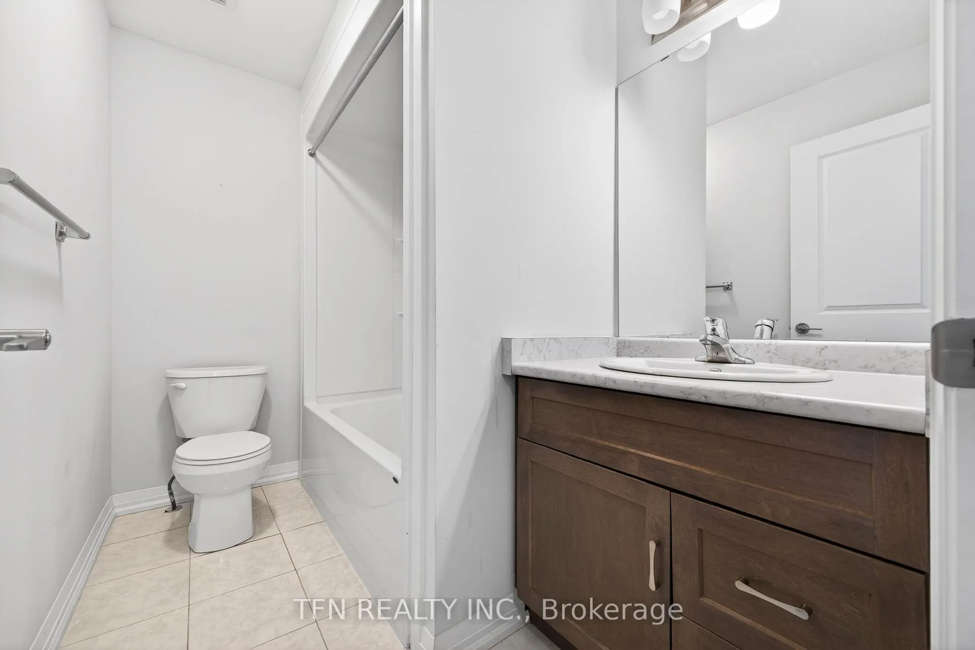 Photo 33 of 245 Bur Oak Drive, Thorold, Confederation Heights — HOMEH