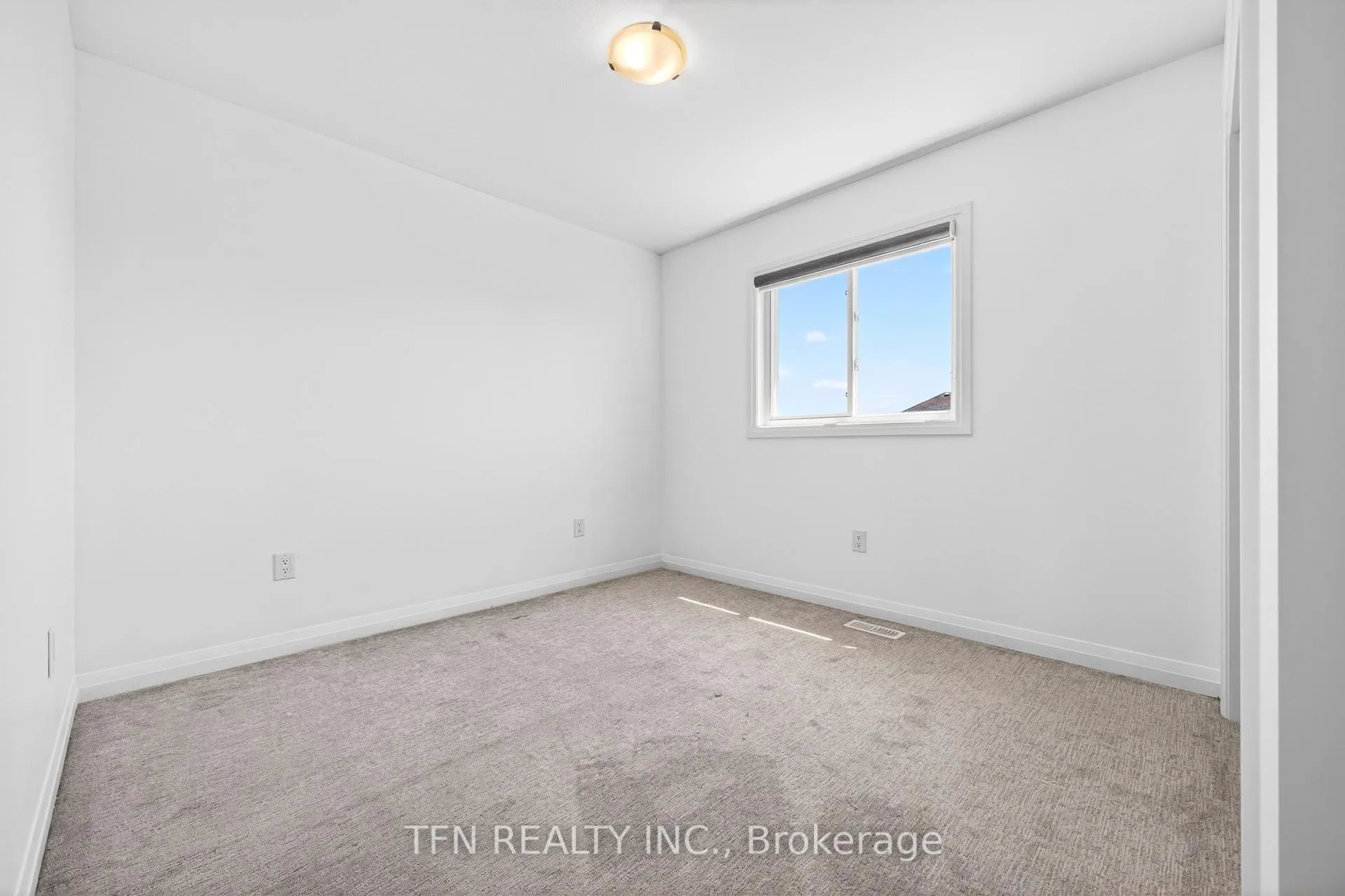 Photo 34 of 245 Bur Oak Drive, Thorold, Confederation Heights — HOMEH