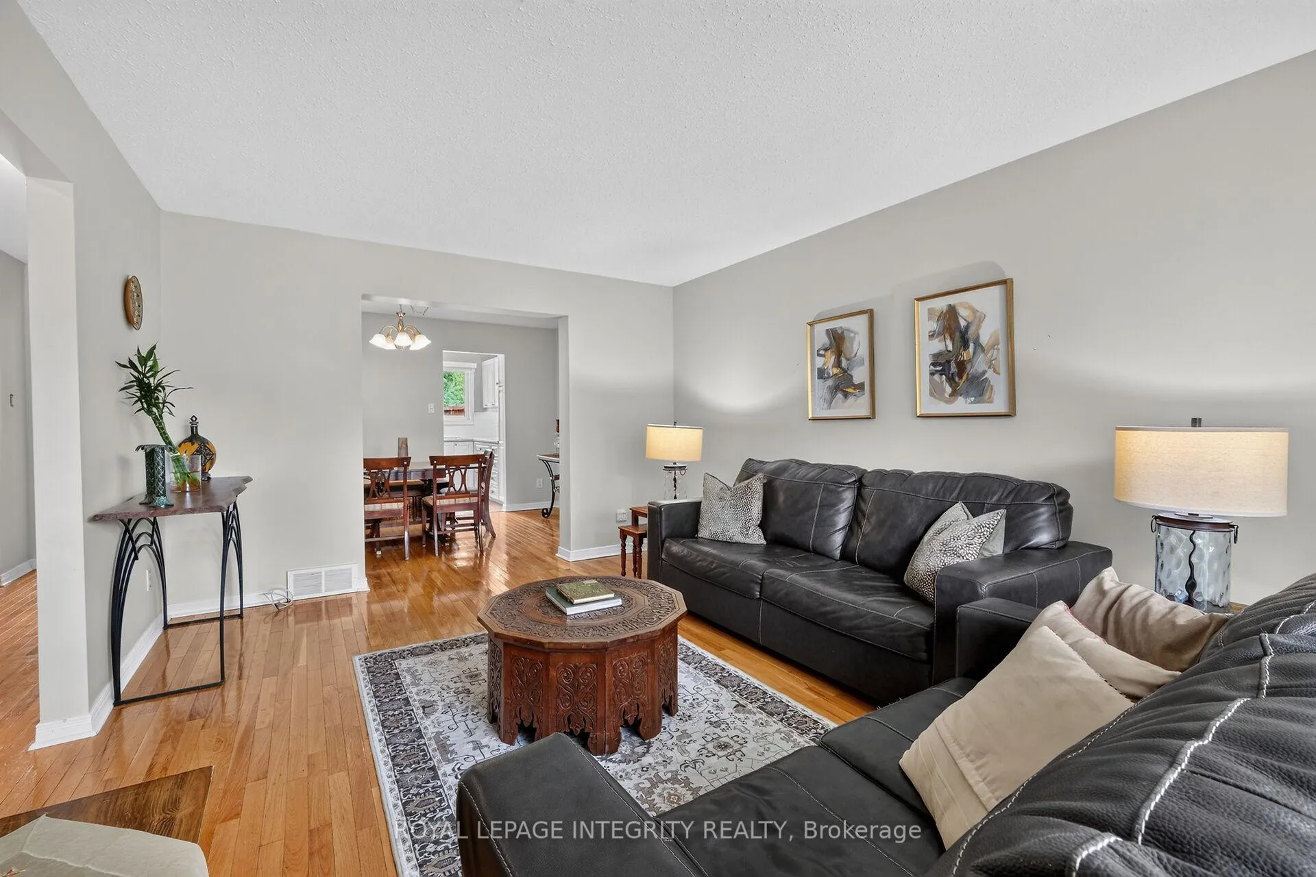Photo 7 of 2111 Montreal Road, Ottawa, Beaconwood — HOMEH