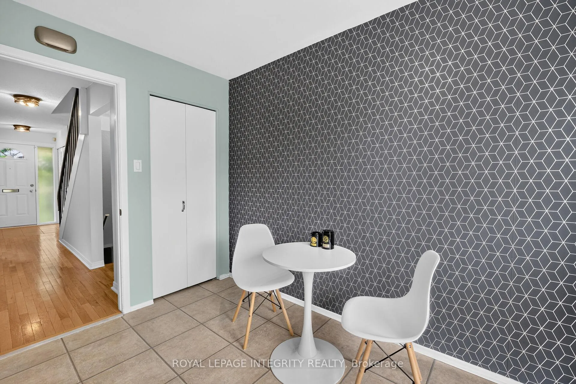 Photo 12 of 2111 Montreal Road, Ottawa, Beaconwood — HOMEH