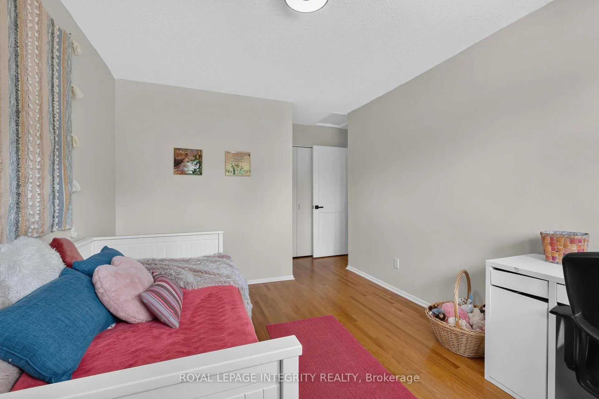 Photo 18 of 2111 Montreal Road, Ottawa, Beaconwood — HOMEH