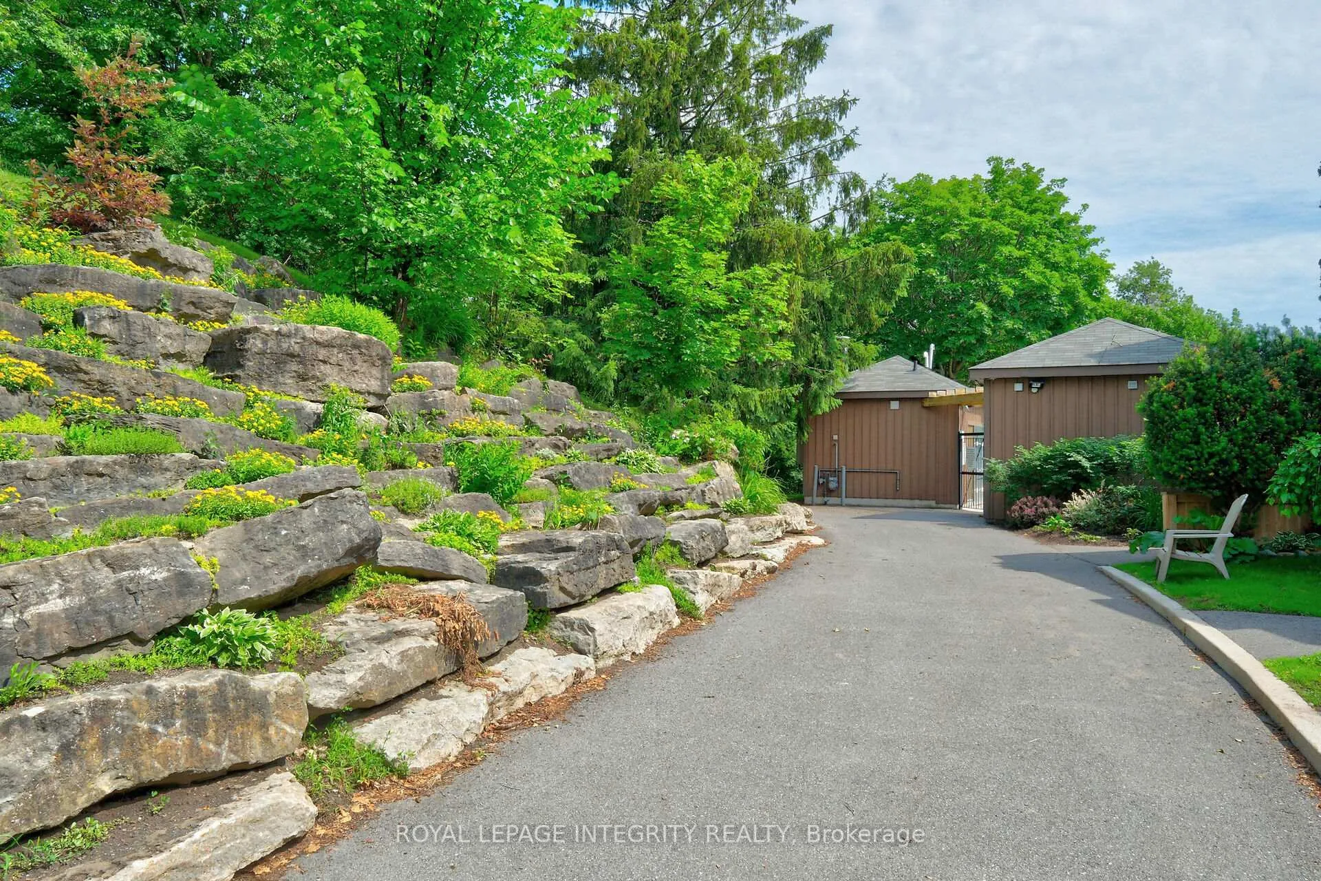 Photo 36 of 2111 Montreal Road, Ottawa, Beaconwood — HOMEH