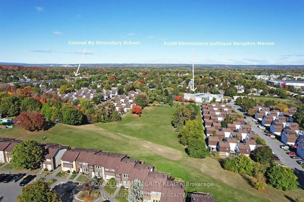 Photo 39 of 2111 Montreal Road, Ottawa, Beaconwood — HOMEH