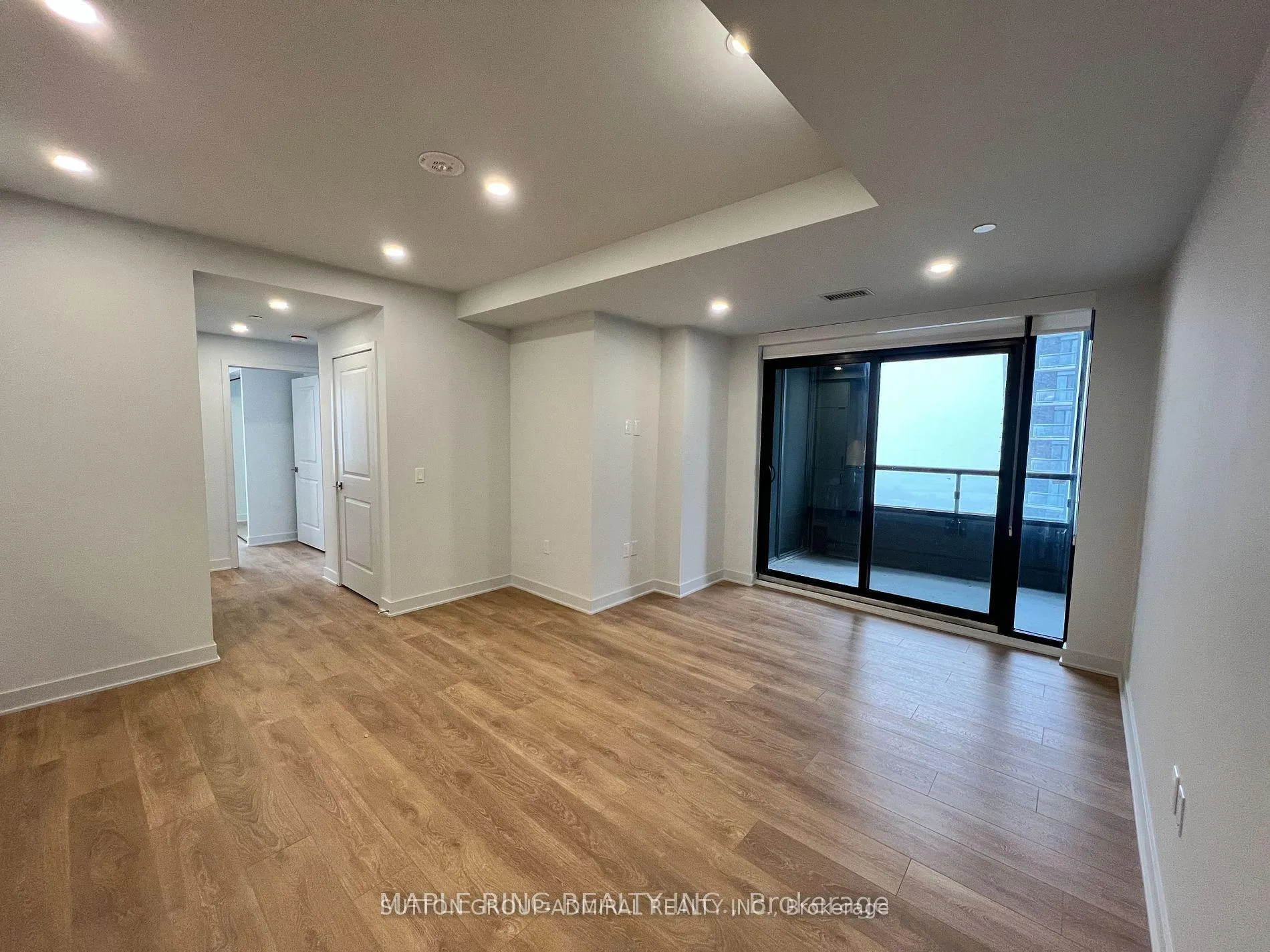 Photo 8 of Unit 3004, 2920 Highway 7 Road, Vaughan, Concord — HOMEH