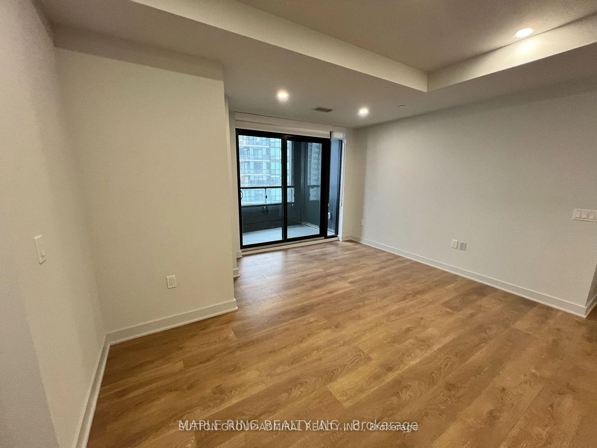 Photo 10 of Unit 3004, 2920 Highway 7 Road, Vaughan, Concord — HOMEH