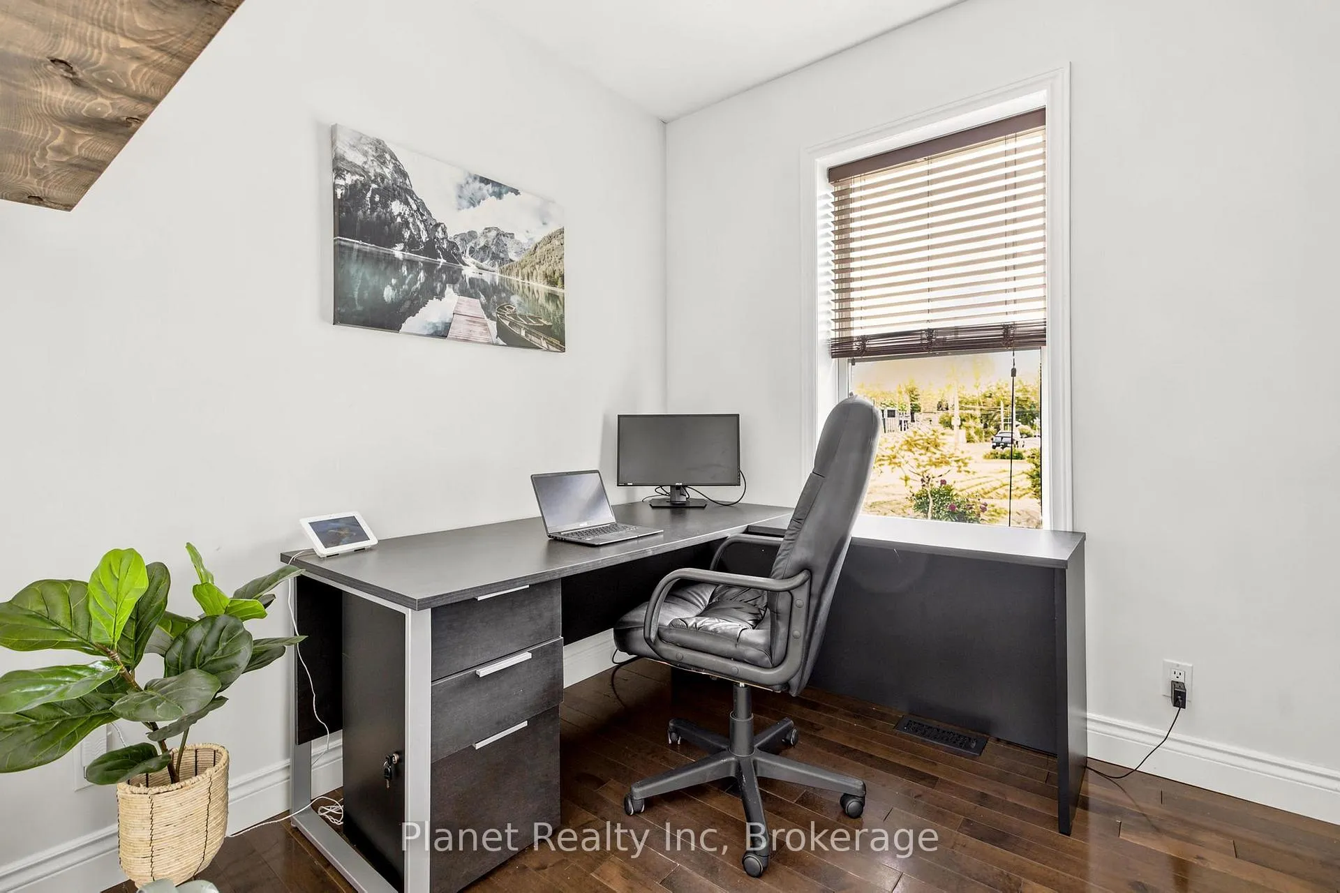 Photo 14 of 44 Alma Street N, Guelph, Junction/Onward Willow — HOMEH