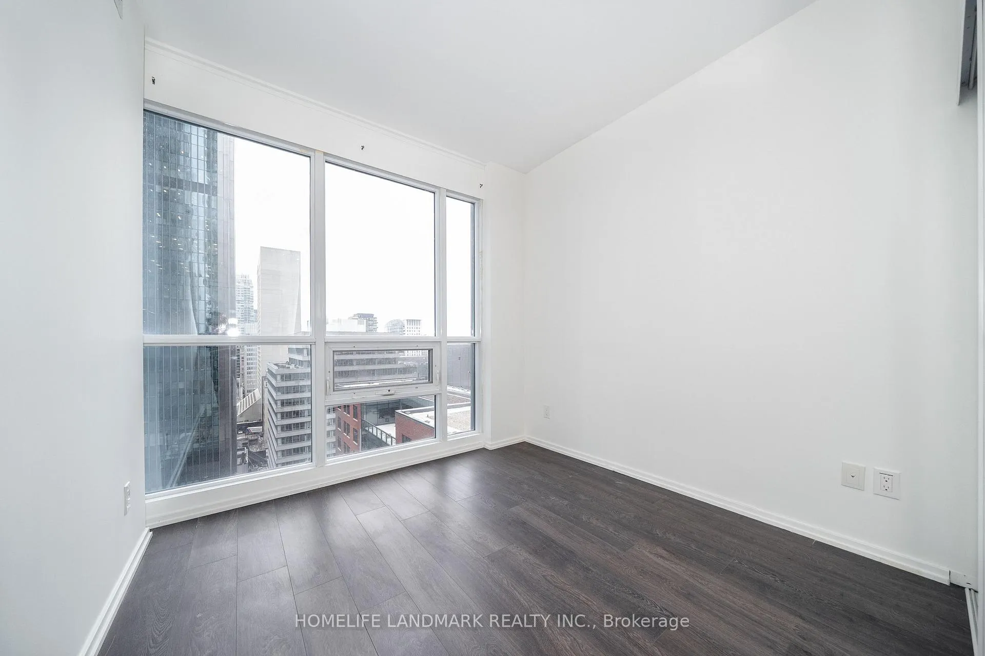 Photo 5 of Unit 1611, 70 Temperance Street, Toronto, Bay Street Corridor — HOMEH