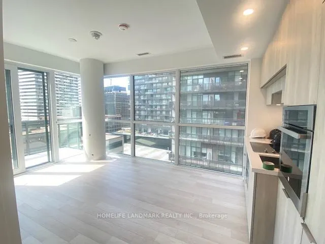 Photo 2 of Unit 905, 39 Roehampton Avenue, Toronto, Mount Pleasant West — HOMEH
