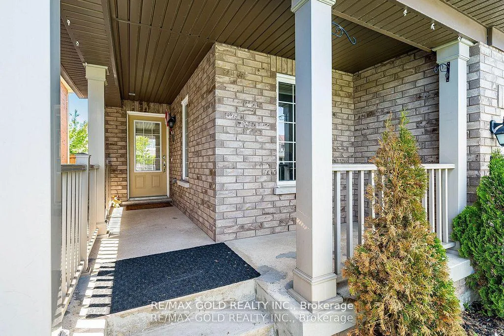 Photo 3 of 26 Robert Parkinson Drive, Brampton, Northwest Brampton — HOMEH