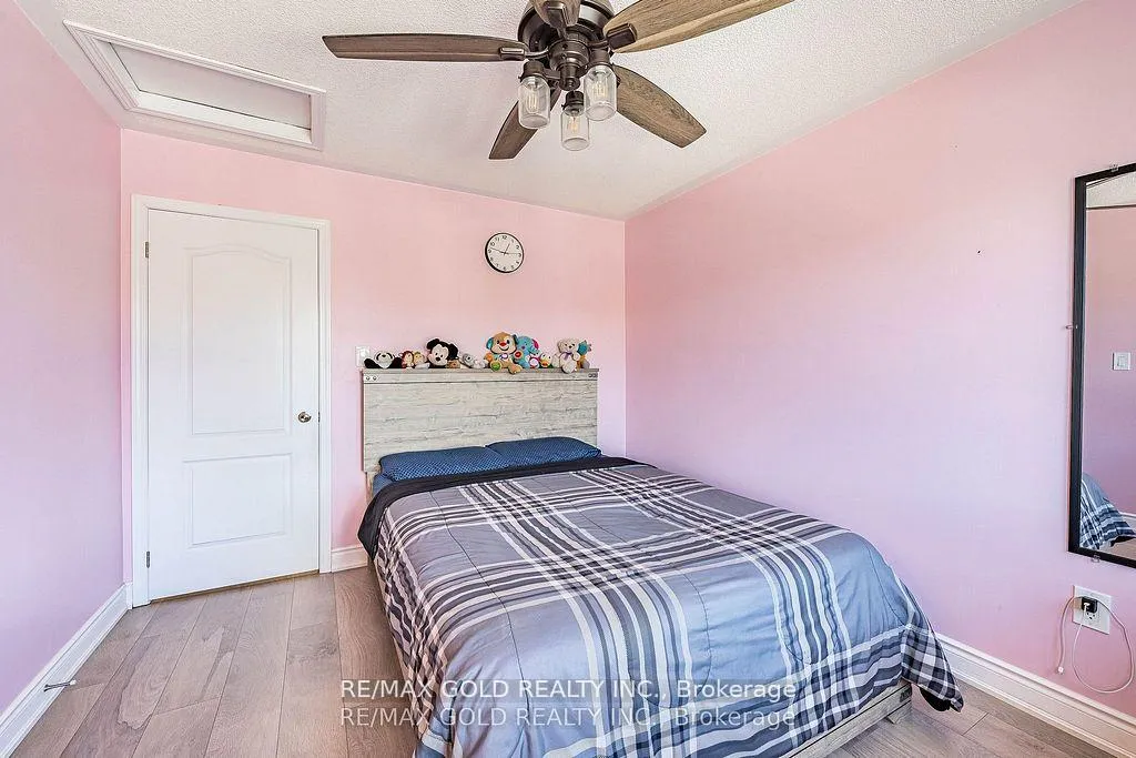 Photo 18 of 26 Robert Parkinson Drive, Brampton, Northwest Brampton — HOMEH