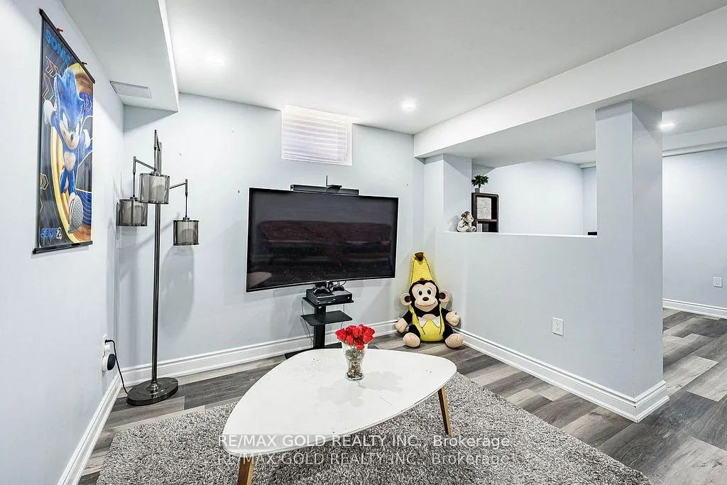 Photo 30 of 26 Robert Parkinson Drive, Brampton, Northwest Brampton — HOMEH