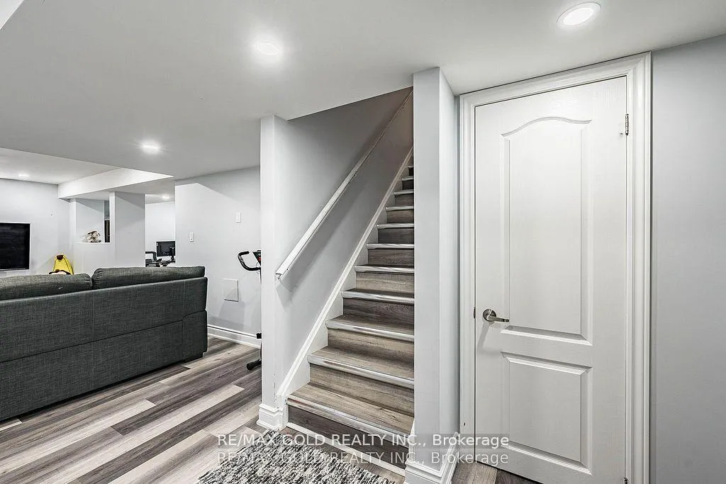 Photo 31 of 26 Robert Parkinson Drive, Brampton, Northwest Brampton — HOMEH