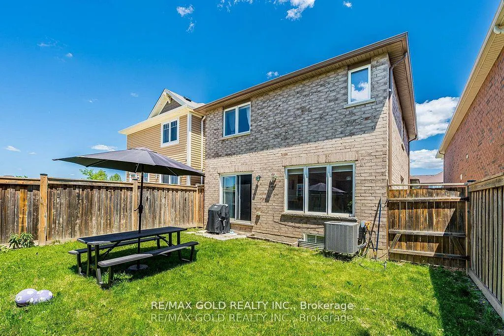 Photo 36 of 26 Robert Parkinson Drive, Brampton, Northwest Brampton — HOMEH
