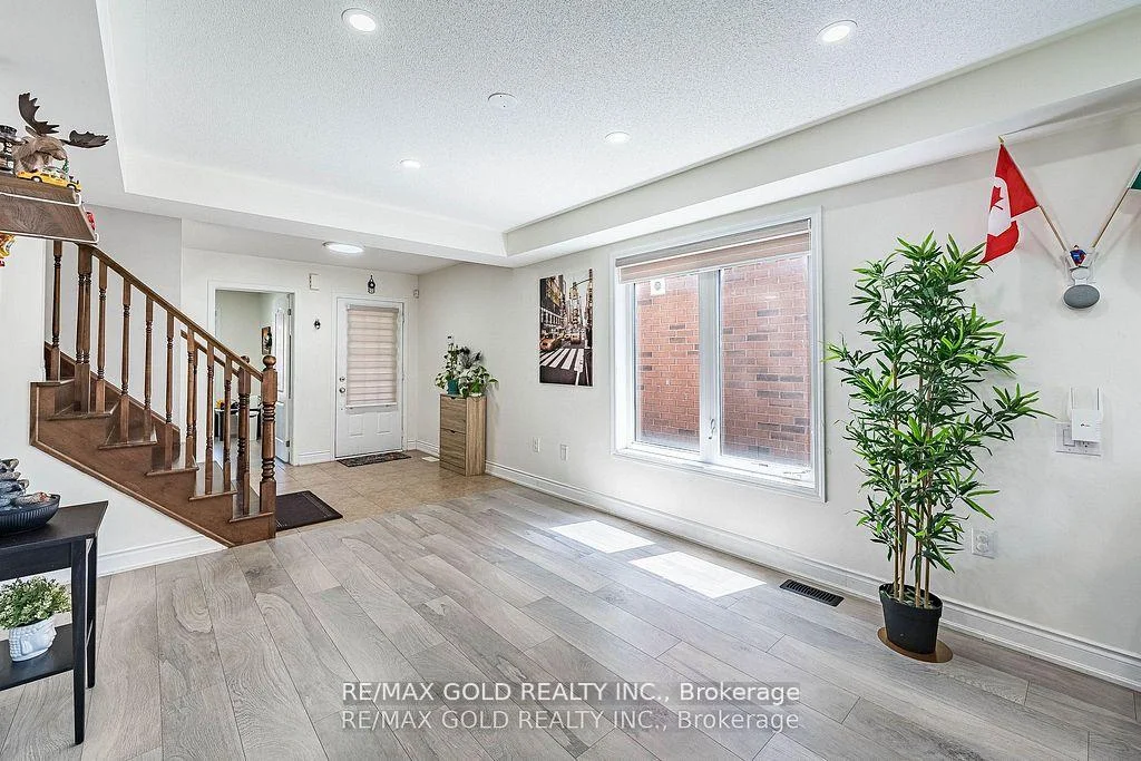 Photo 45 of 26 Robert Parkinson Drive, Brampton, Northwest Brampton — HOMEH