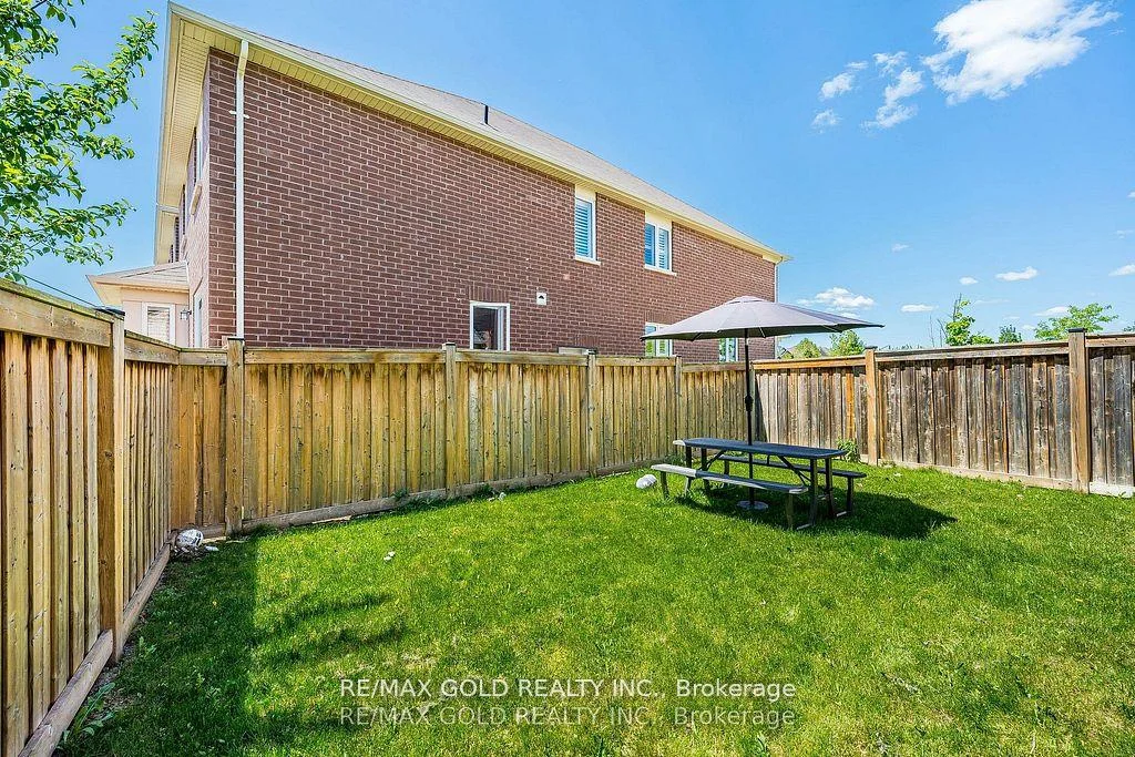 Photo 74 of 26 Robert Parkinson Drive, Brampton, Northwest Brampton — HOMEH