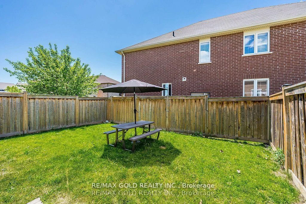 Photo 75 of 26 Robert Parkinson Drive, Brampton, Northwest Brampton — HOMEH