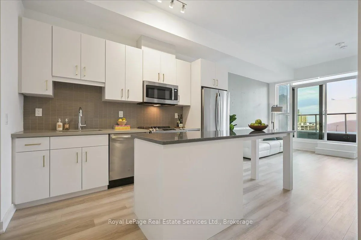 Photo 12 of Unit 308, 2007 James Street, Burlington, Brant — HOMEH