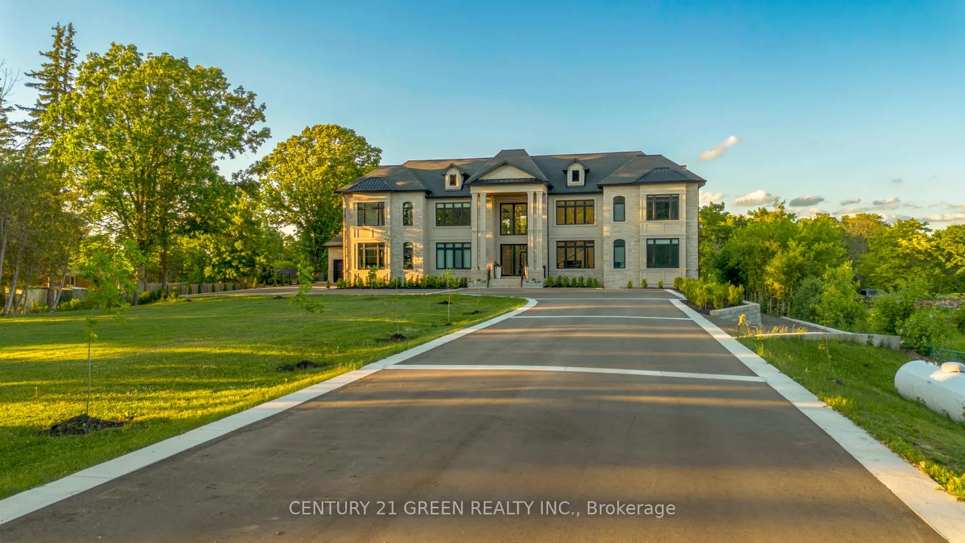 Photo 4 of 9395 8th Line, Halton Hills, Georgetown — HOMEH