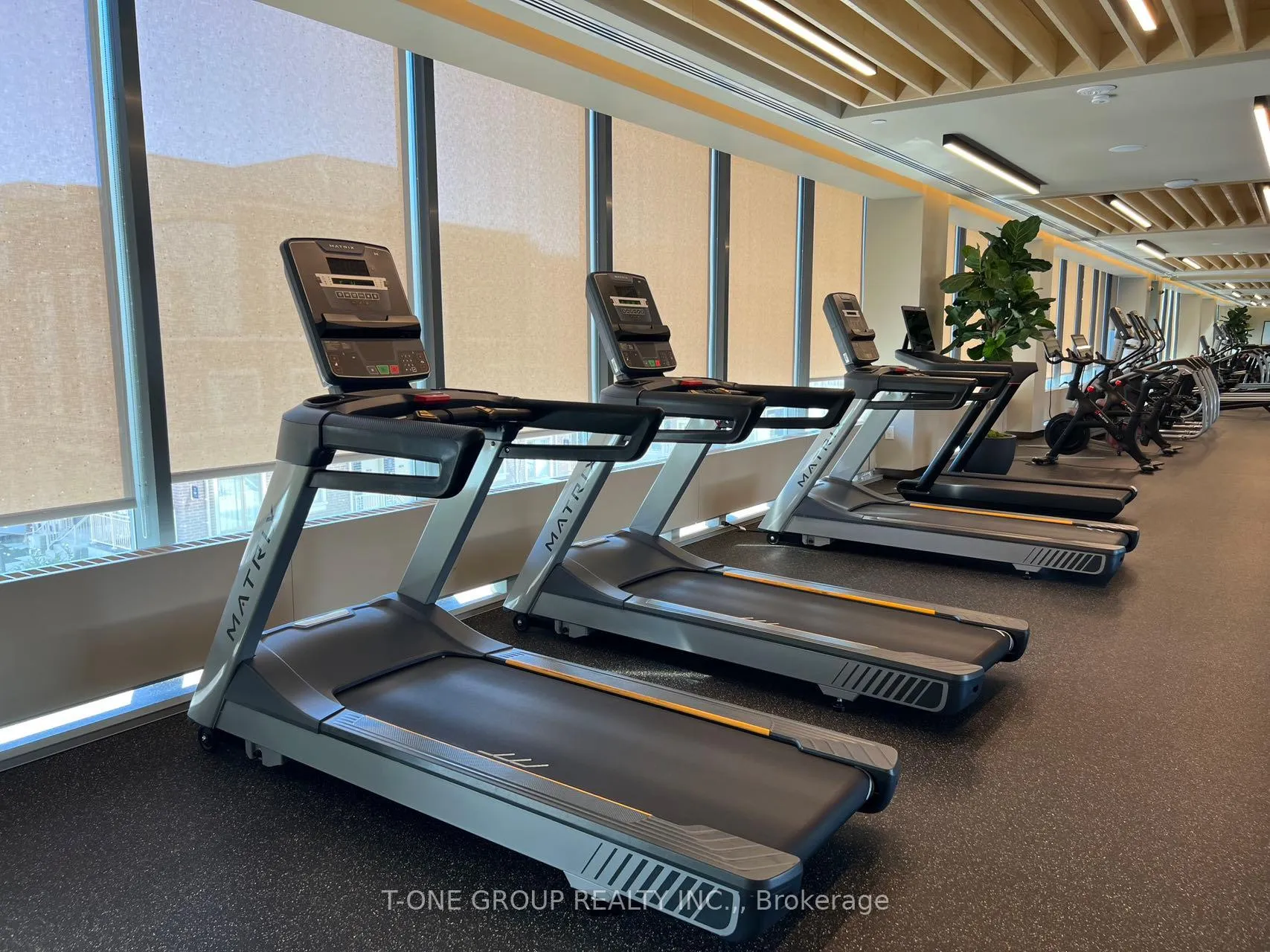 Photo 15 of Unit 2106, 38 Honeycrisp Crescent, Vaughan, Vaughan Corporate Centre — HOMEH