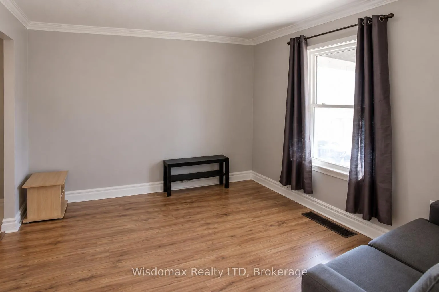 Photo 9 of 45 Pine Street N, Thorold, Thorold Downtown — HOMEH