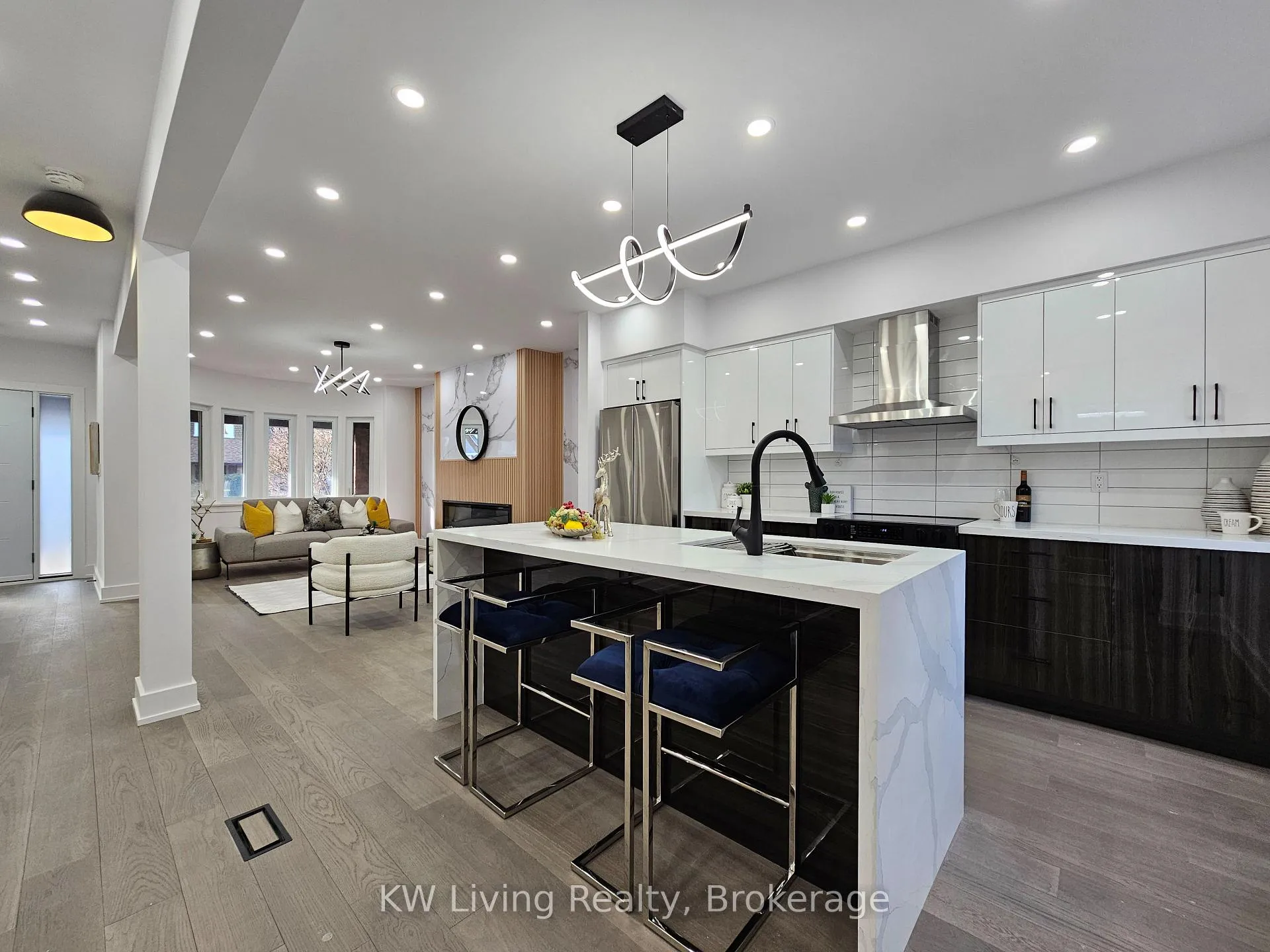Photo 5 of 479 Windermere Avenue, Toronto, Runnymede-Bloor West Village — HOMEH