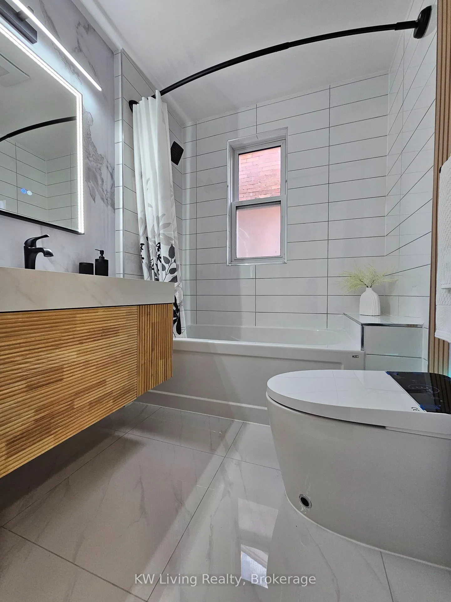 Photo 10 of 479 Windermere Avenue, Toronto, Runnymede-Bloor West Village — HOMEH