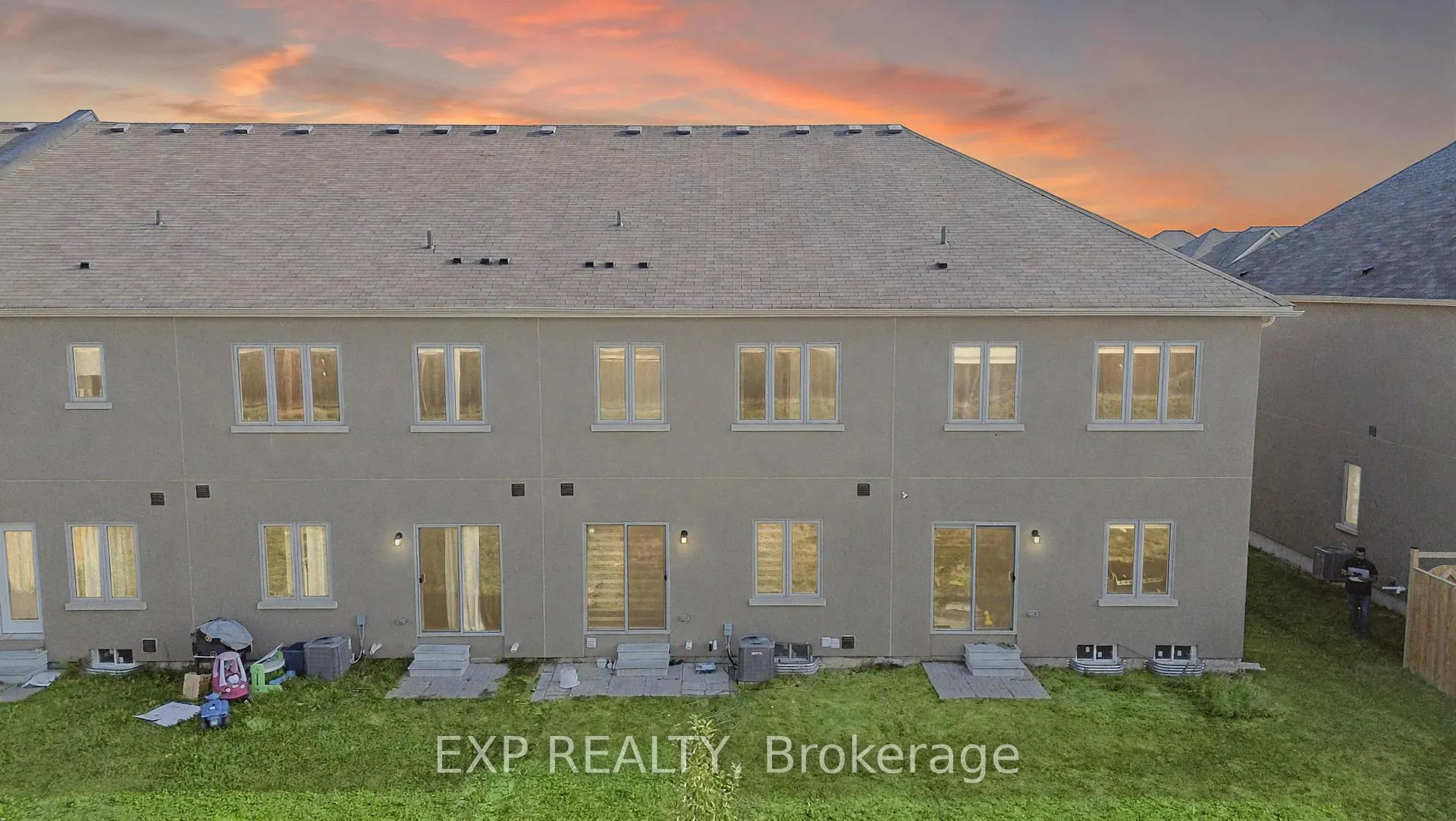 Photo 3 of 67 Bilanski Farm Road, Brantford, Echo Place — HOMEH