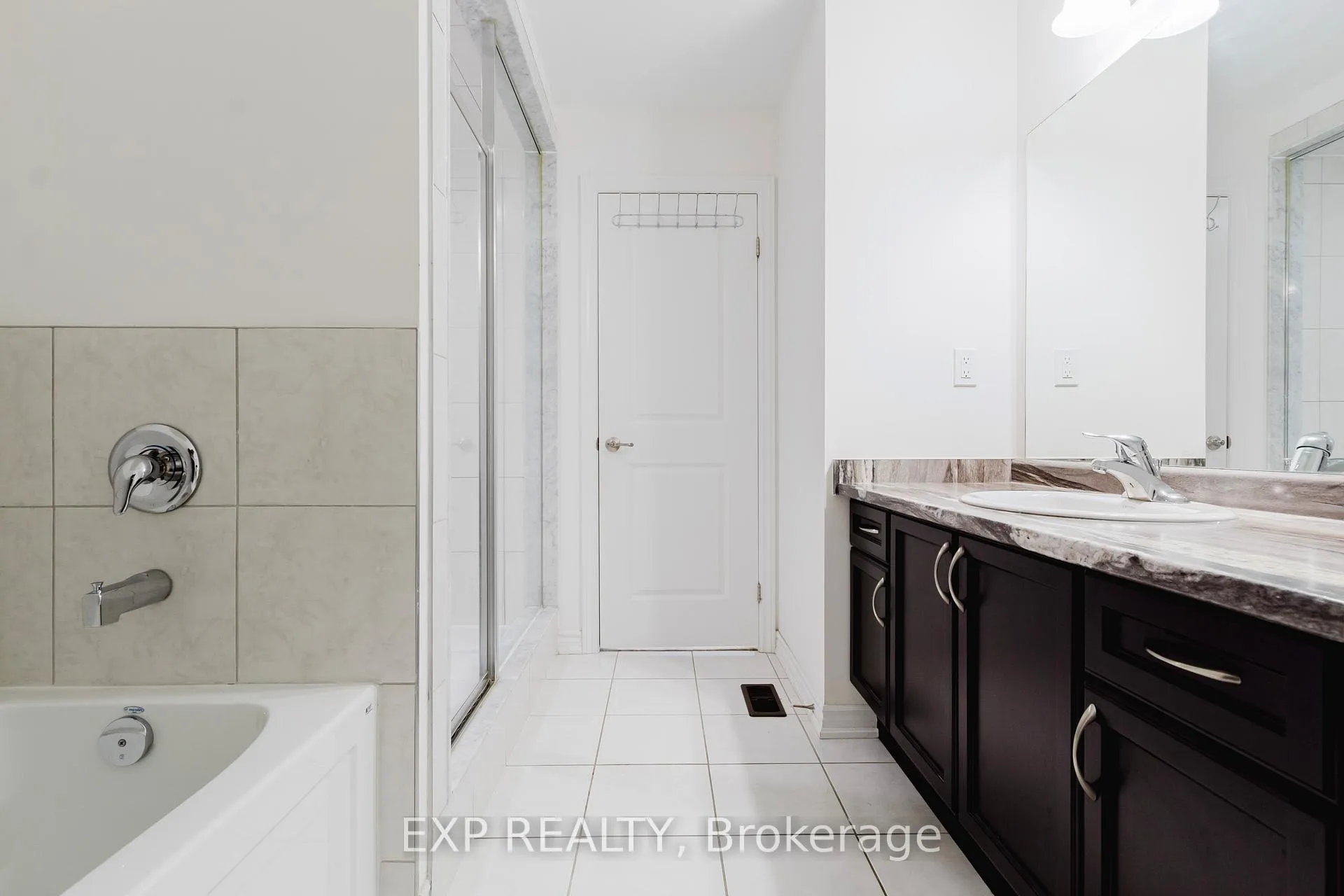 Photo 22 of 67 Bilanski Farm Road, Brantford, Echo Place — HOMEH