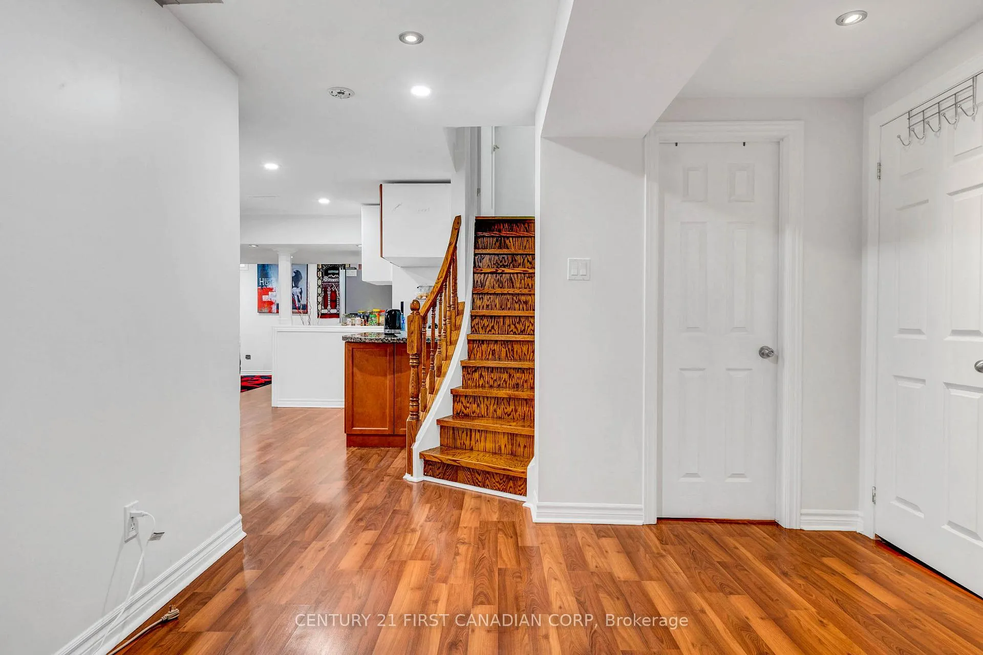 Photo 34 of 4 Freshspring Drive, Brampton, Sandringham-Wellington — HOMEH
