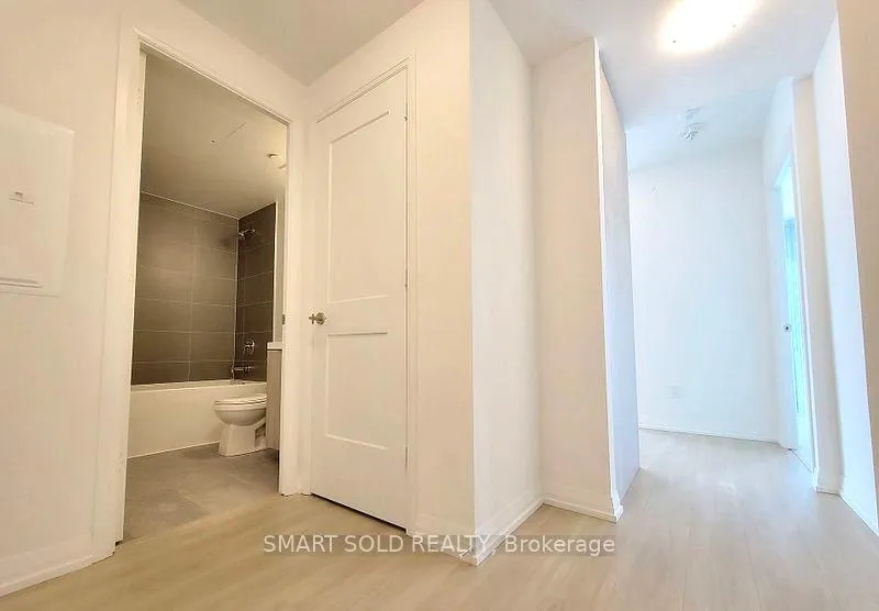 Photo 5 of Unit 3403, 8 Widmer Street, Toronto, Waterfront Communities — HOMEH