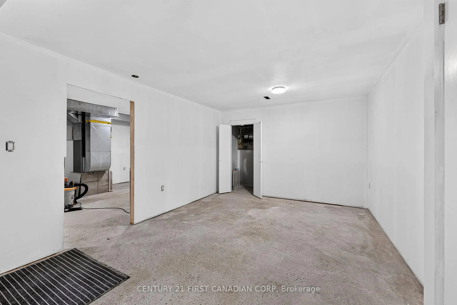 Photo 19 of 33943 Sunnyridge Road, Bluewater, Hay — HOMEH