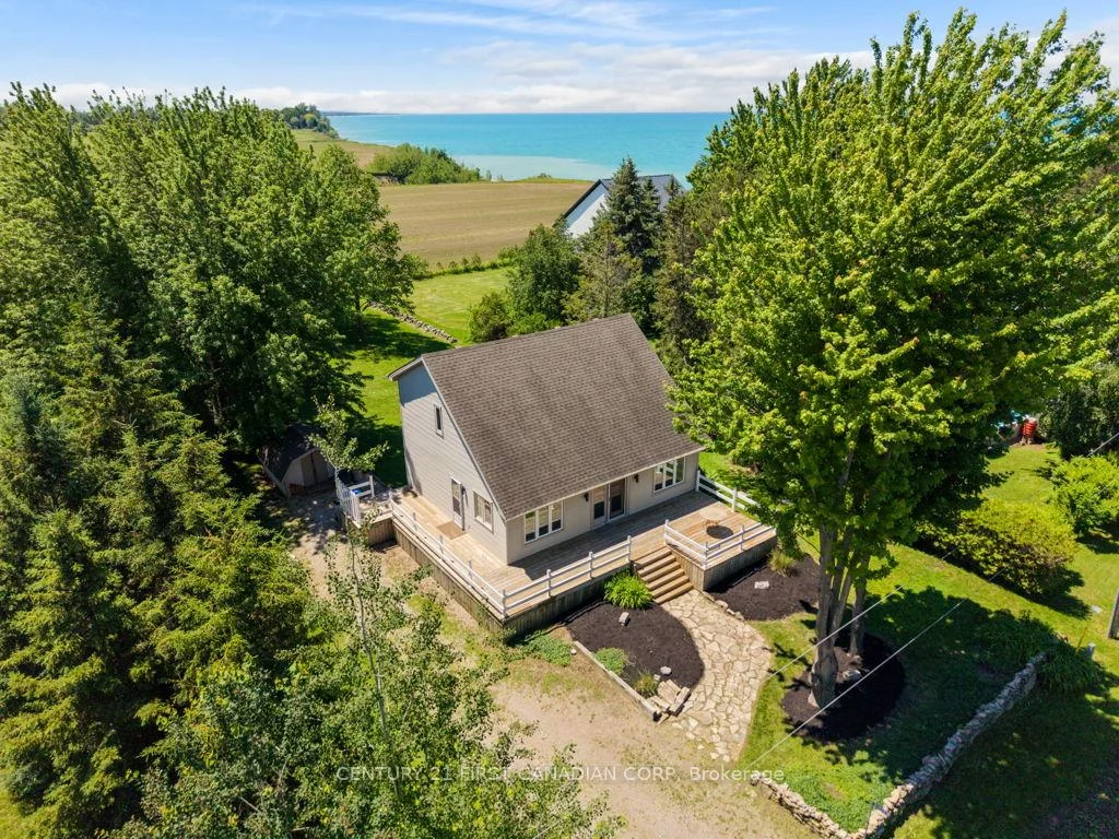 Photo of 33943 Sunnyridge Road