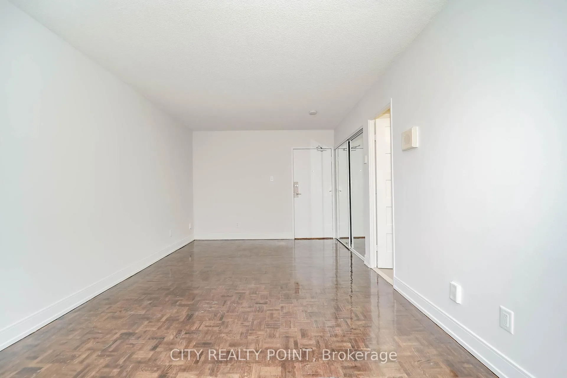 Photo 16 of Unit 2405, 33 Isabella Street, Toronto, Church-Yonge Corridor — HOMEH