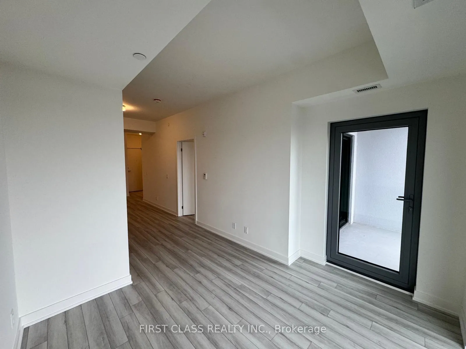 Photo 2 of 51 Clarington Blvd, Clarington, Bowmanville — HOMEH