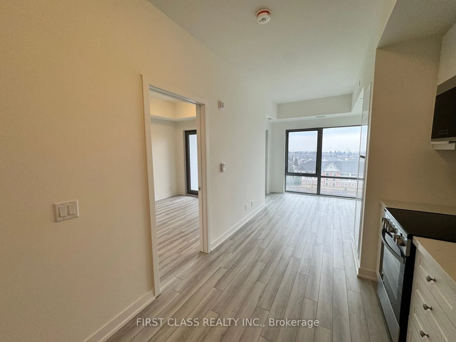 Photo 4 of 51 Clarington Blvd, Clarington, Bowmanville — HOMEH