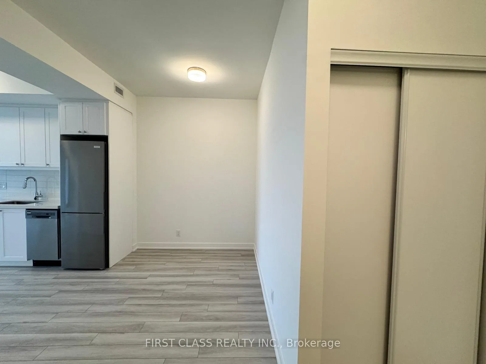 Photo 7 of 51 Clarington Blvd, Clarington, Bowmanville — HOMEH