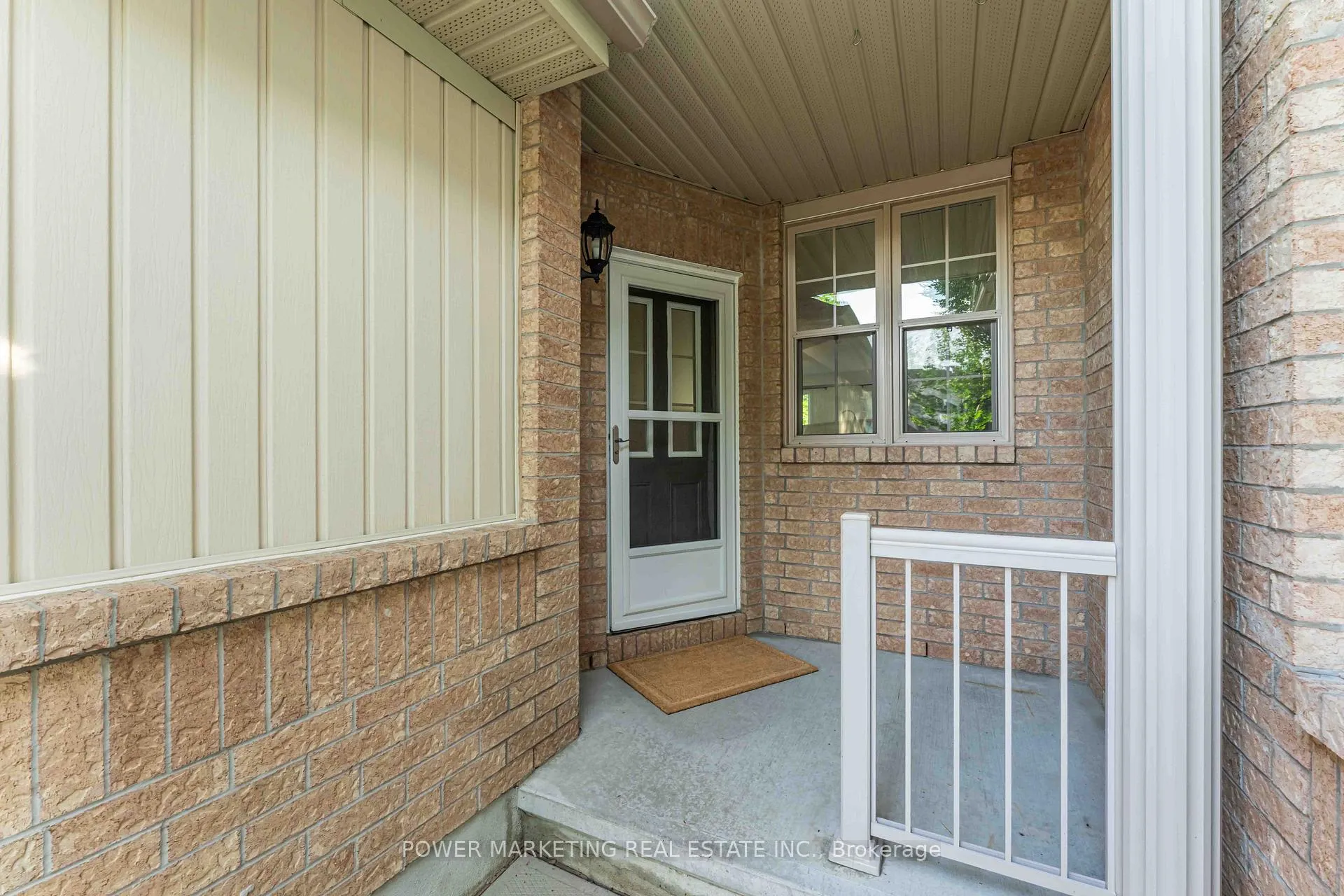 Photo 3 of 326 Applecross Crescent, Ottawa, Kanata - Morgan's Grant/South March — HOMEH