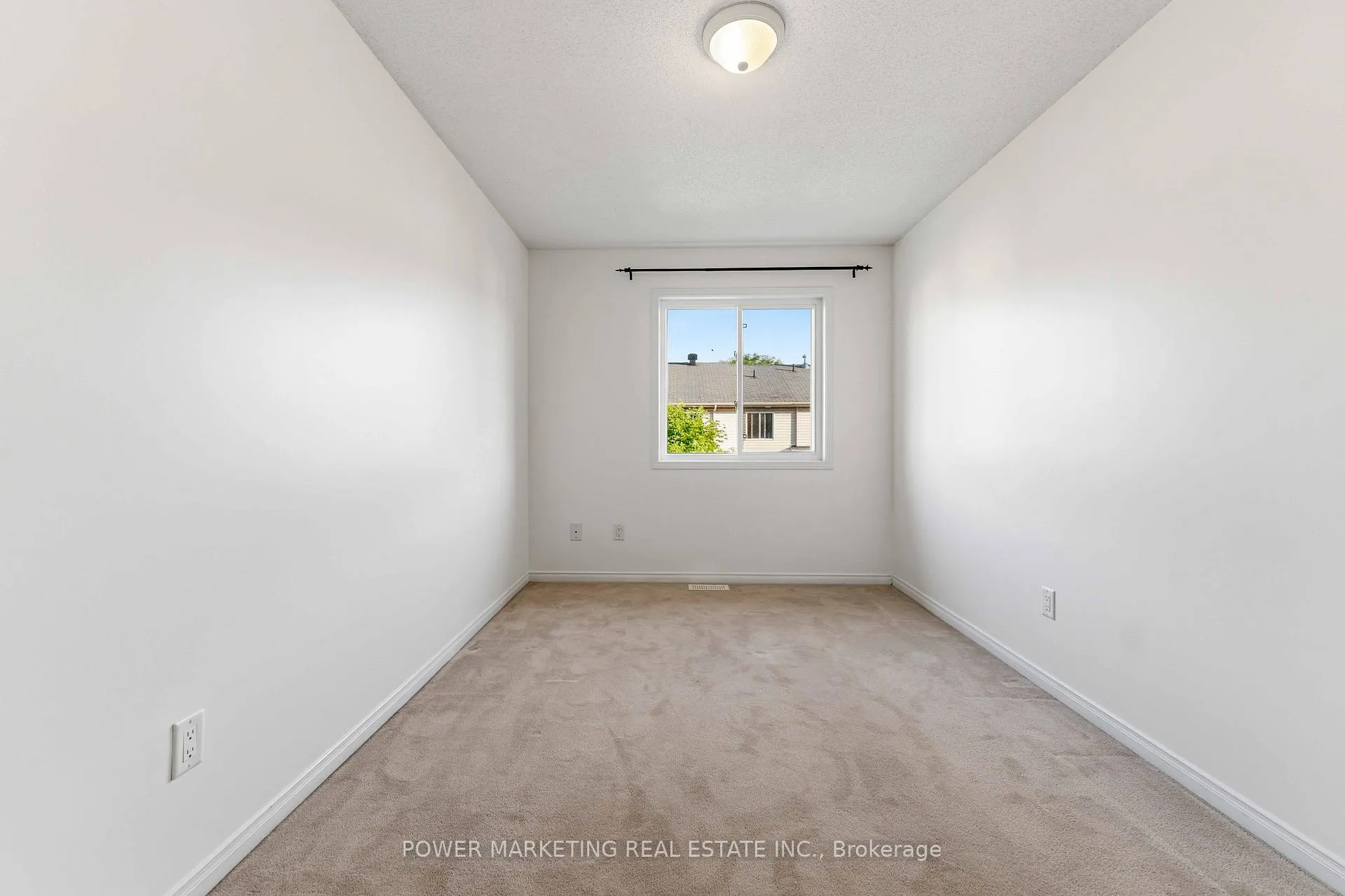 Photo 18 of 326 Applecross Crescent, Ottawa, Kanata - Morgan's Grant/South March — HOMEH