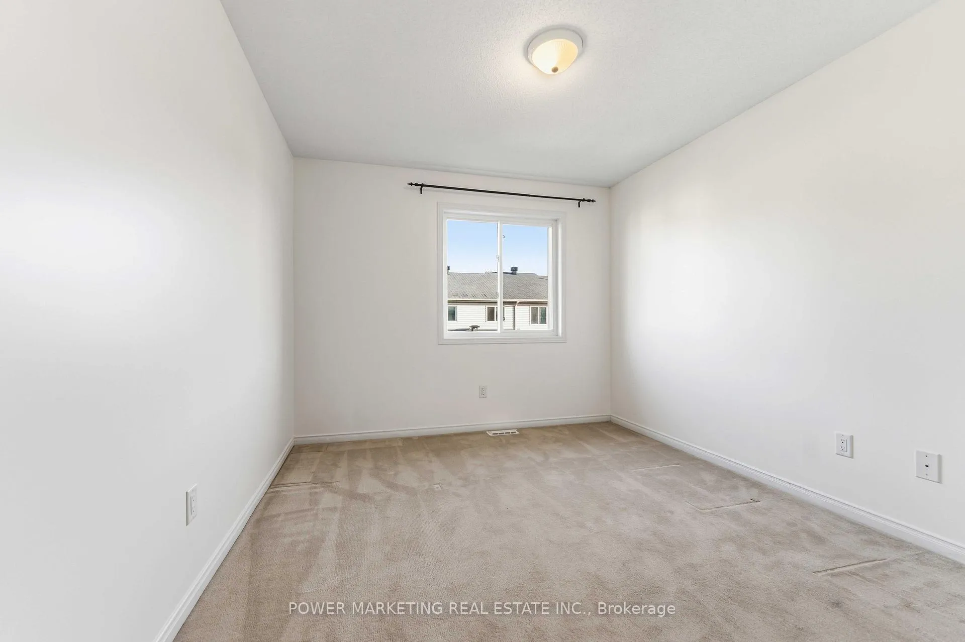 Photo 19 of 326 Applecross Crescent, Ottawa, Kanata - Morgan's Grant/South March — HOMEH