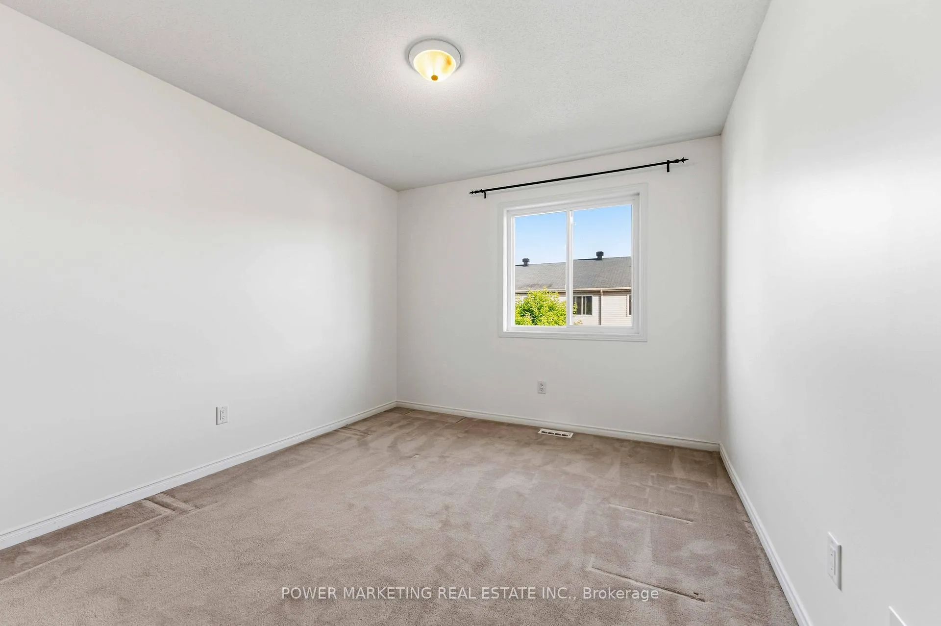 Photo 21 of 326 Applecross Crescent, Ottawa, Kanata - Morgan's Grant/South March — HOMEH