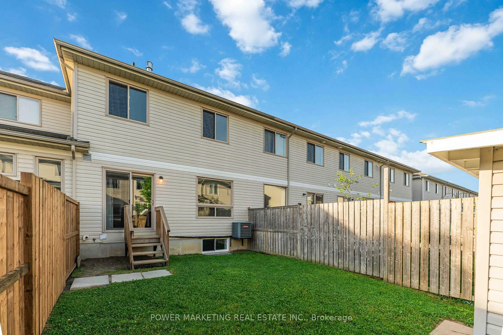Photo 30 of 326 Applecross Crescent, Ottawa, Kanata - Morgan's Grant/South March — HOMEH
