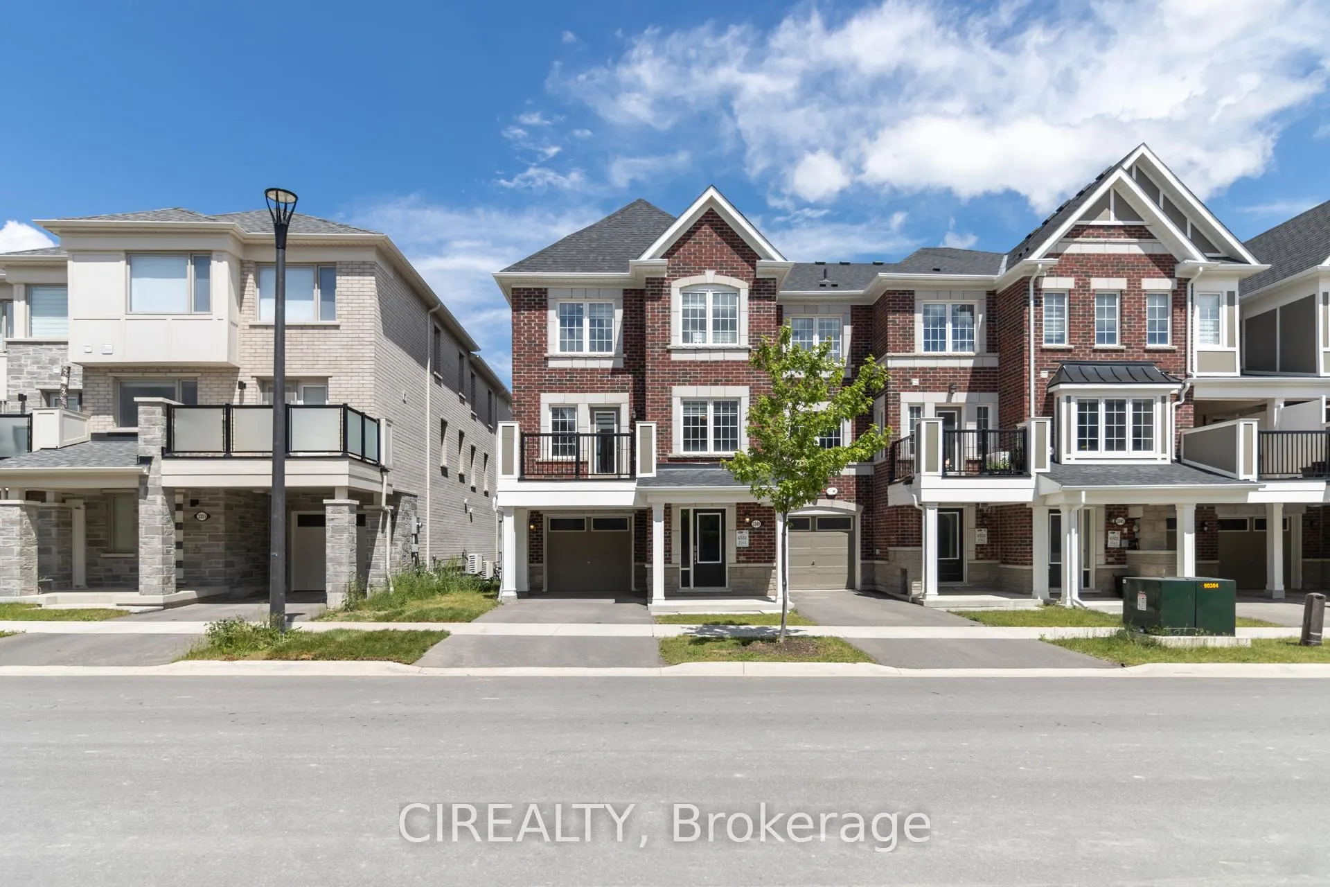 Photo 1 of 3349 Thunderbird Promenade, Pickering, Rural Pickering — HOMEH