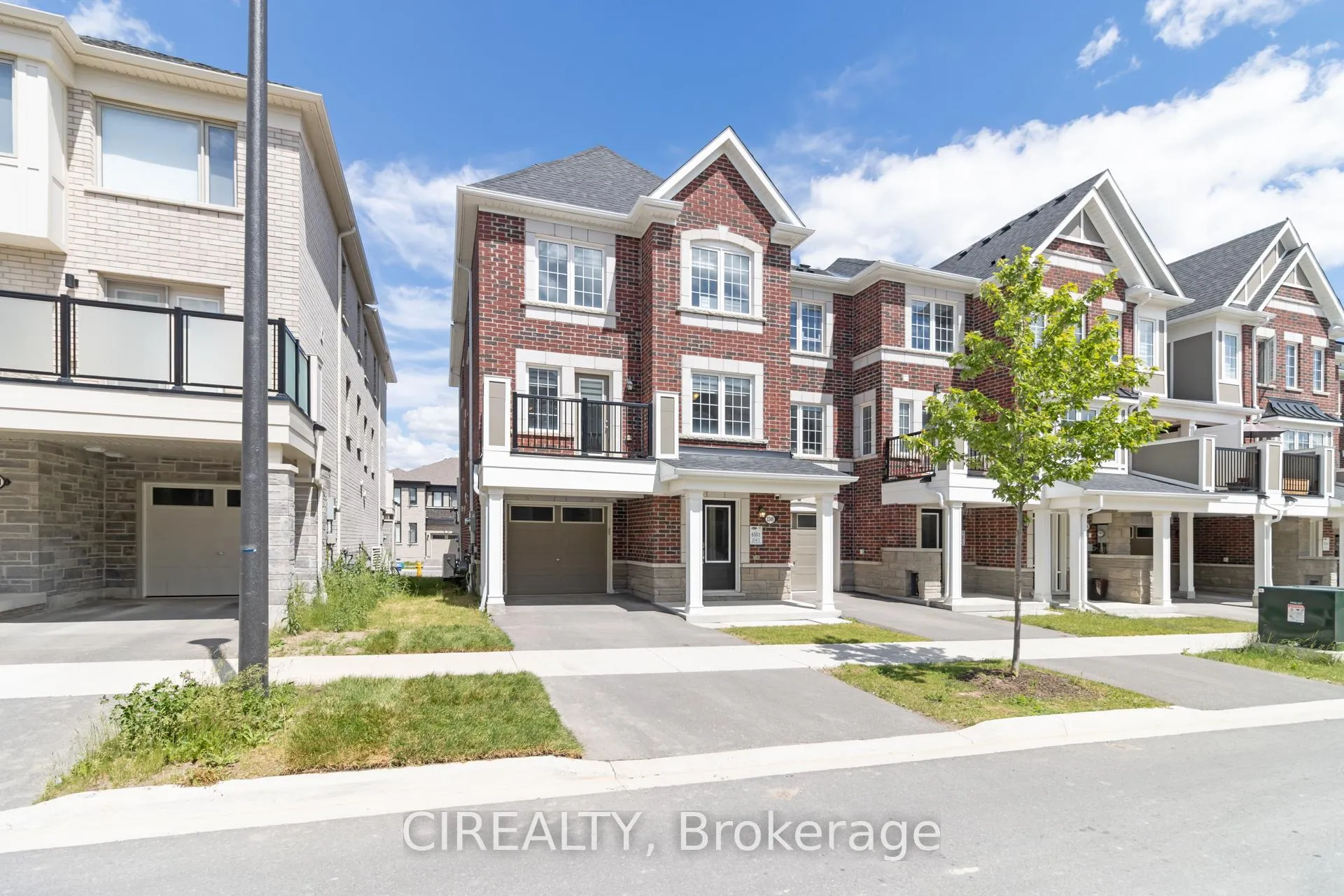 Photo 2 of 3349 Thunderbird Promenade, Pickering, Rural Pickering — HOMEH