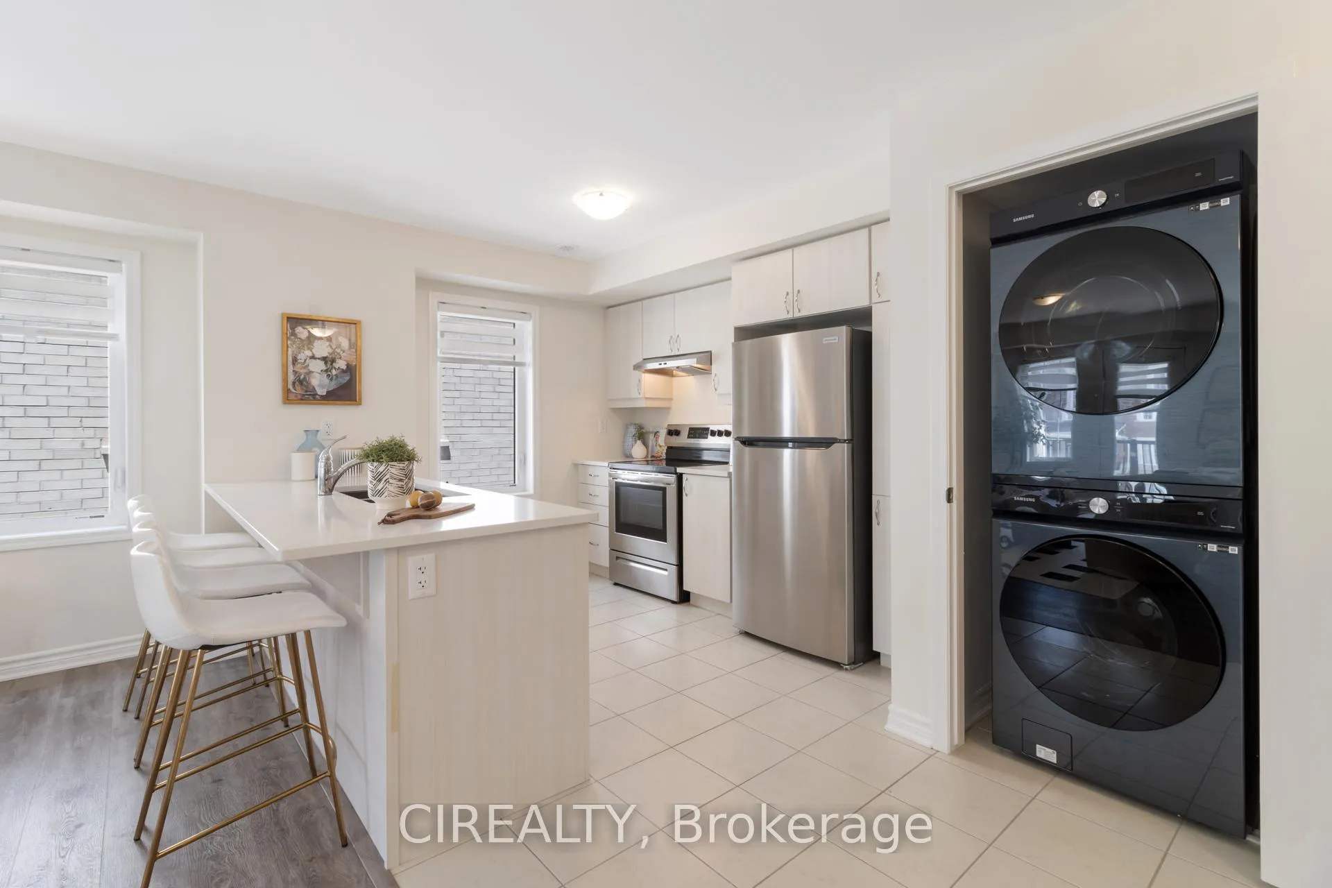 Photo 8 of 3349 Thunderbird Promenade, Pickering, Rural Pickering — HOMEH